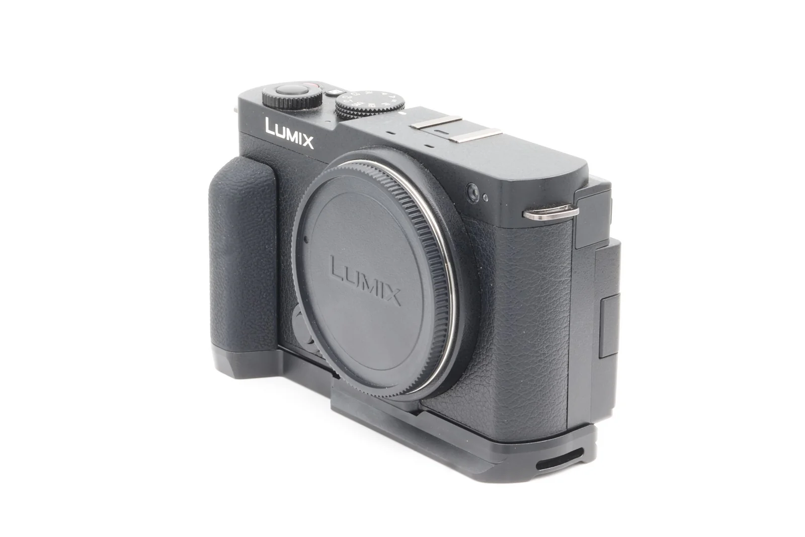 * USED * Panasonic S9 Mirrorless Camera (Body Only) (Jet Black) - Image 3