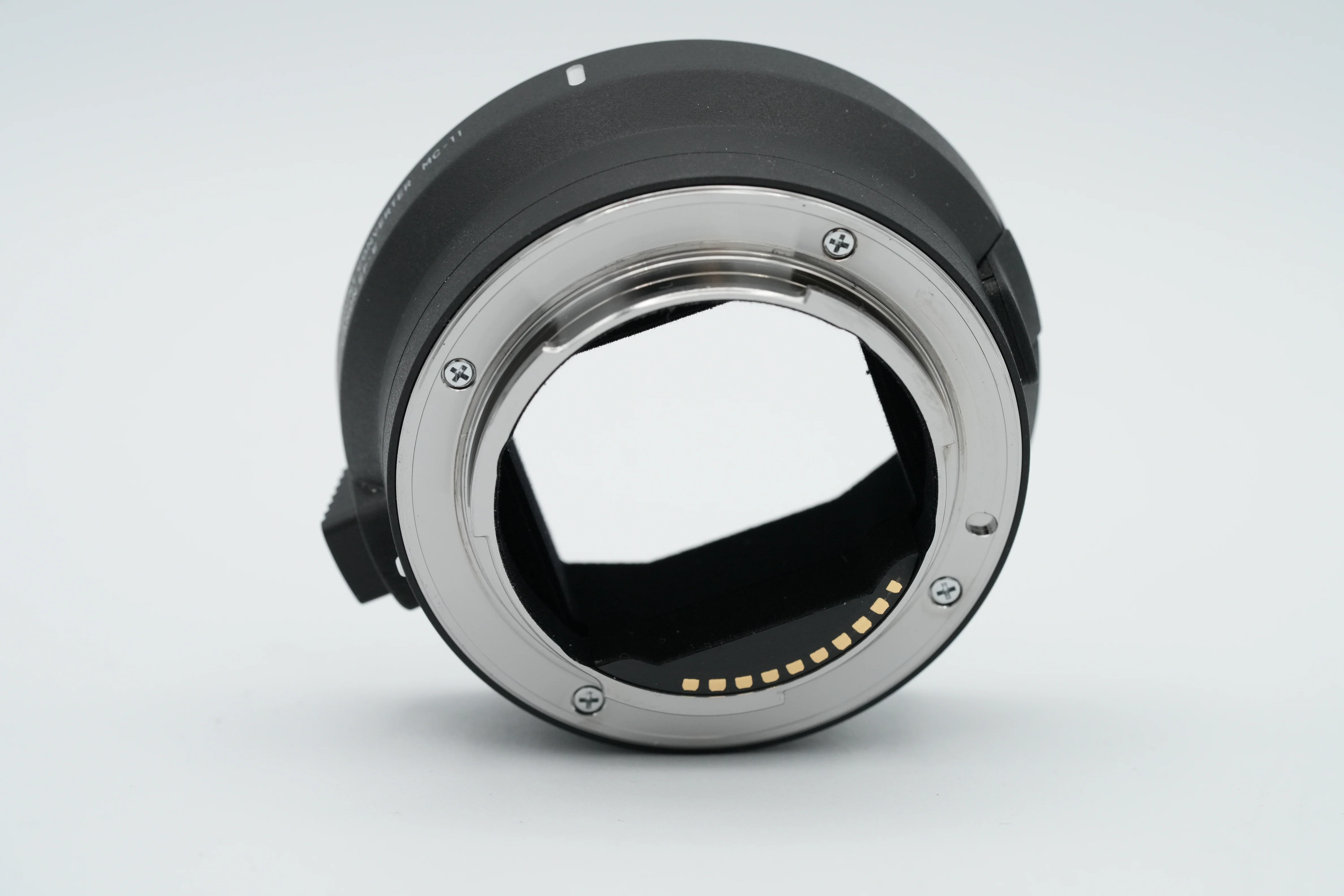 * USED * Sigma MC-11 Lens Mount Converter - Canon EF to Sony E-Mount - Image 4