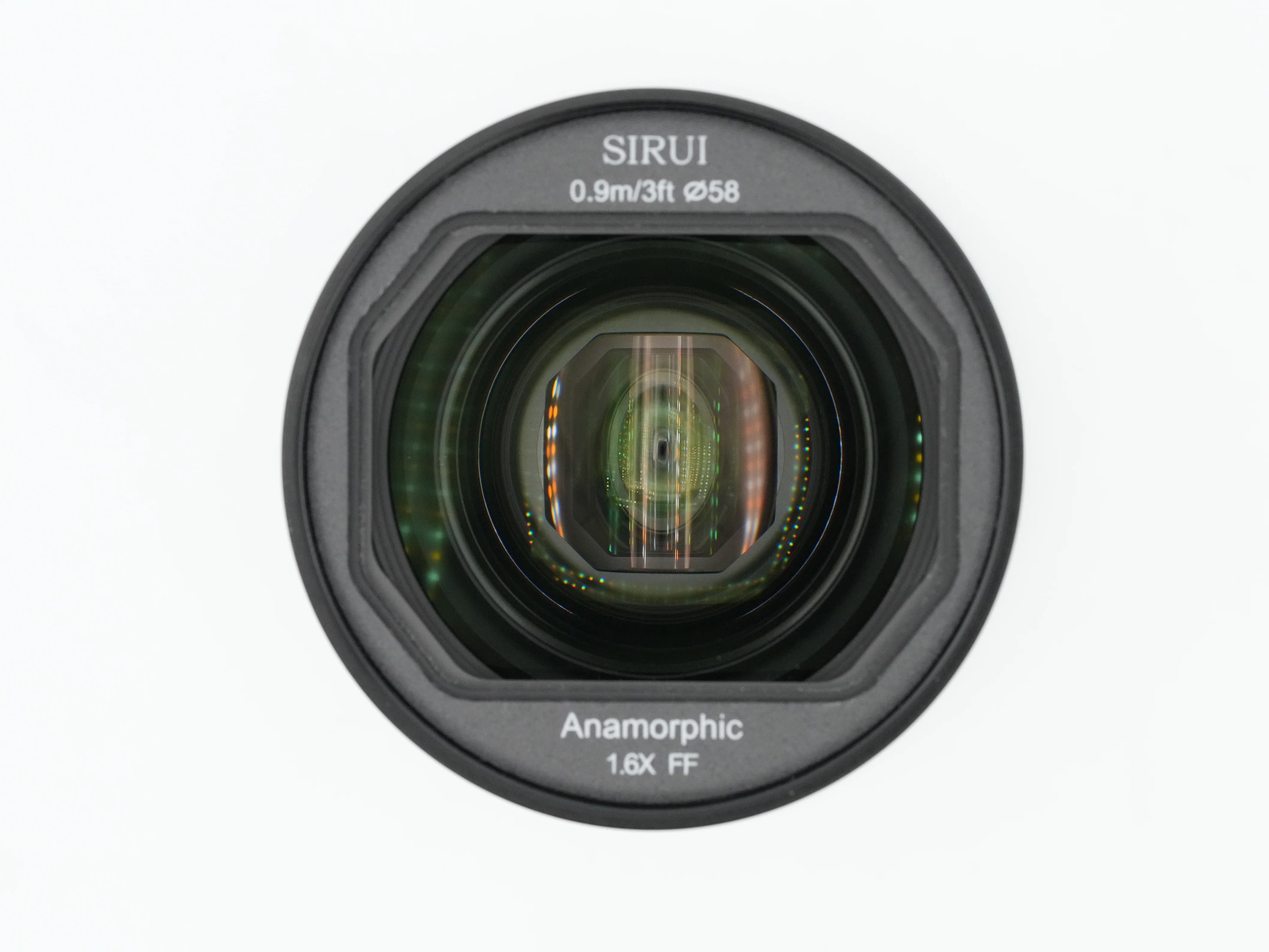 * USED * Sirui 35mm T/2.9 1.6x Carbon Fiber Anamorphic Lens for Nikon Z (Neutral Flare) - Image 11