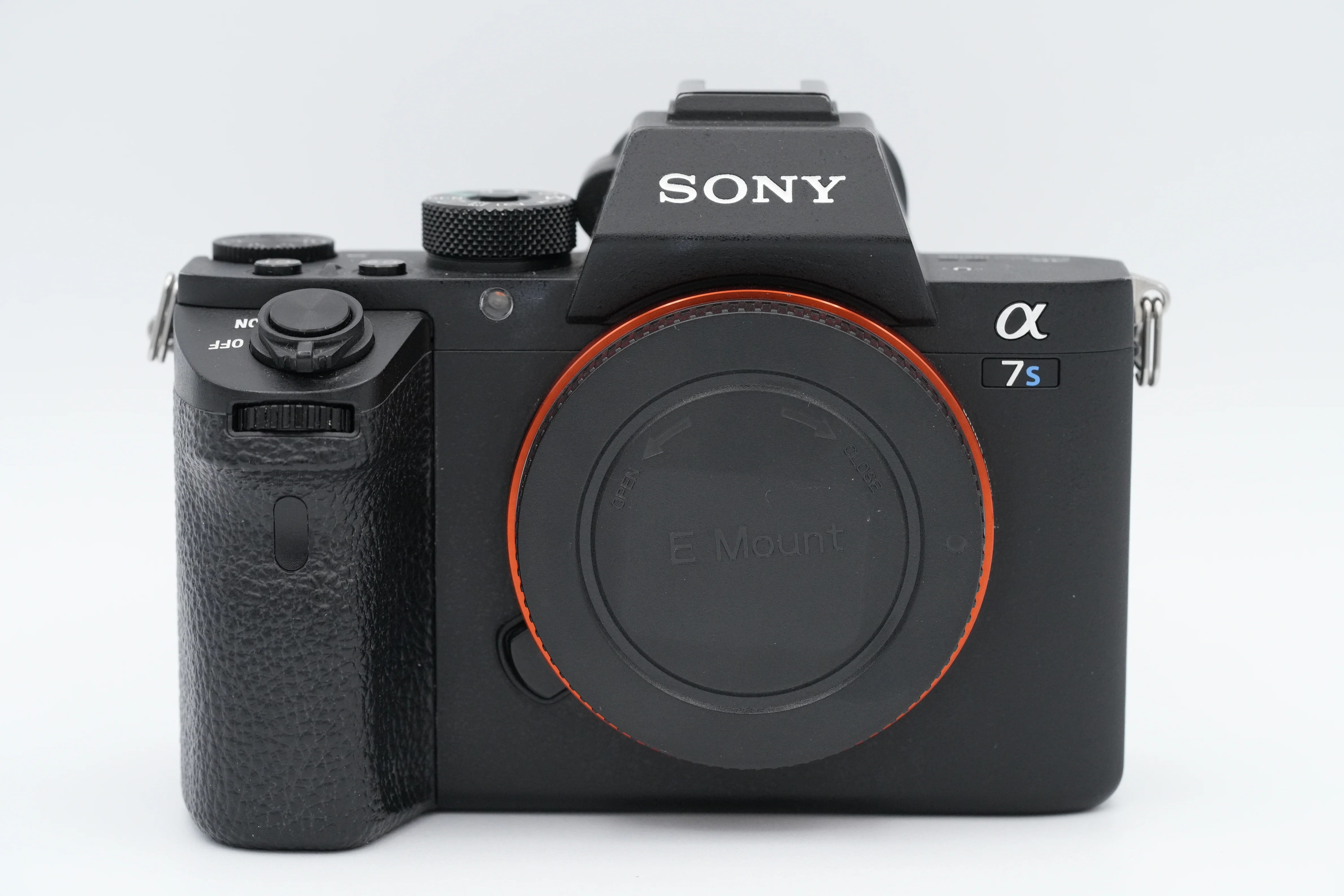 * USED * Sony A7S II Mirrorless Camera - Image 2