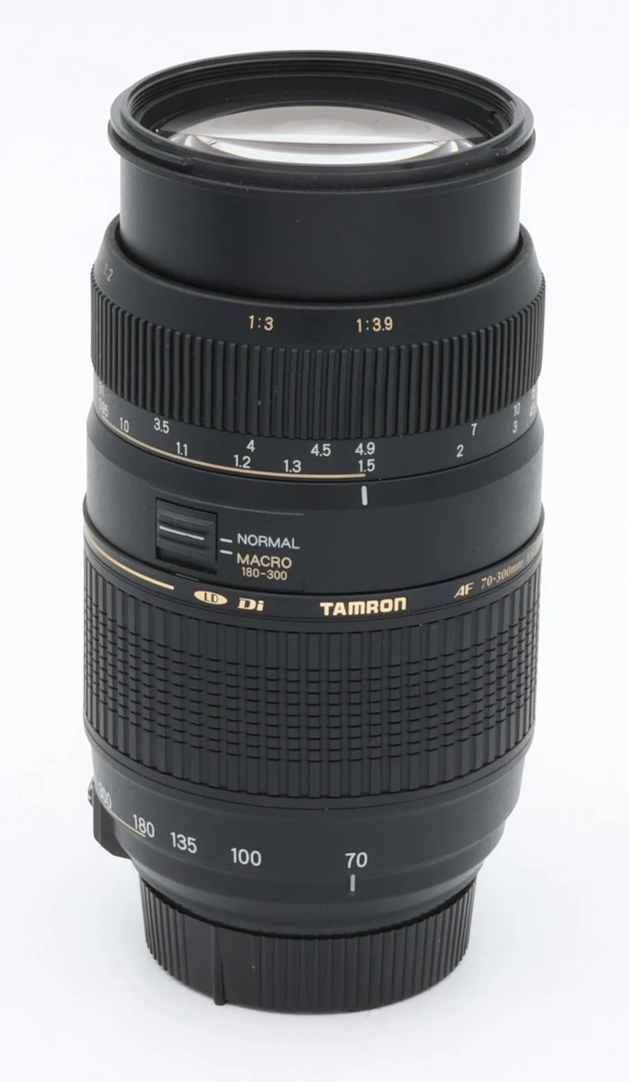 * USED * Tamron AF 70-300mm f/4-5.6 Tele-Macro Lens For Nikon F - Image 2