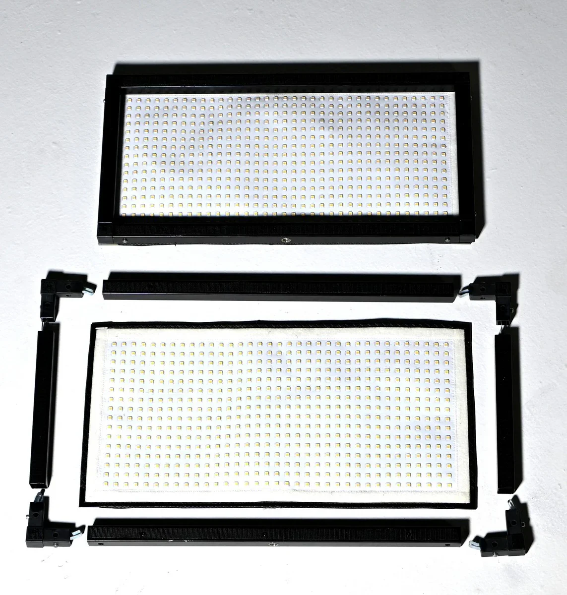 * USED * Westcott Peter Hurley Flex Cine Bi-Color 3-Light Kit (1 x 2') - Image 4