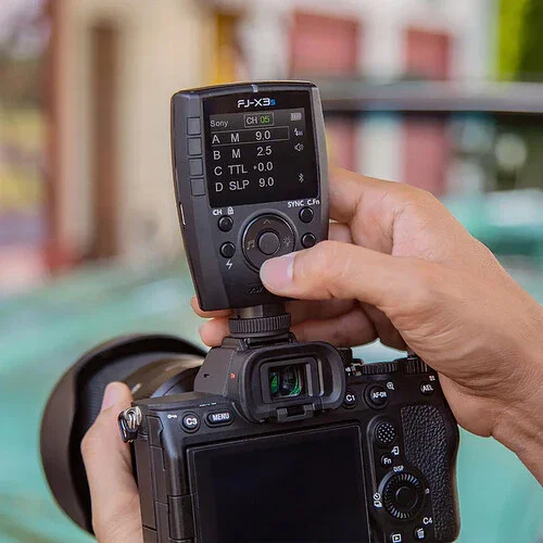 Westcott FJ Wireless 2-Light (FJ400 II + FJ250) Portable Portrait Flash Kit with FJ-X3 S Wireless Trigger for Sony Cameras - Image 18