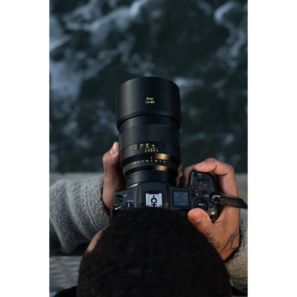 ZEISS Otus ML 85mm f/1.4 Lens for Canon RF - Image 9