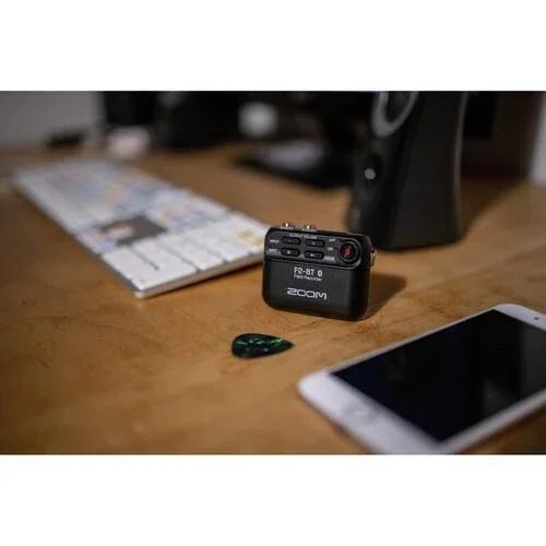 Zoom F2-BT Ultracompact Bluetooth-Enabled Portable Field Recorder with Lavalier Microphone - Image 11
